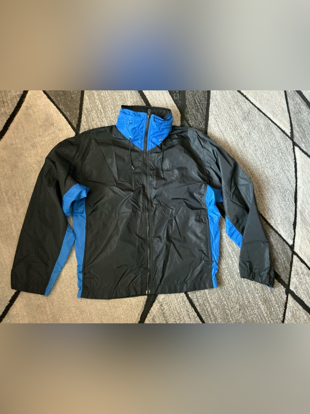 Size Medium - Nike Black Blue Hooded Windbreaker Blue Label Vintage Mid 80s